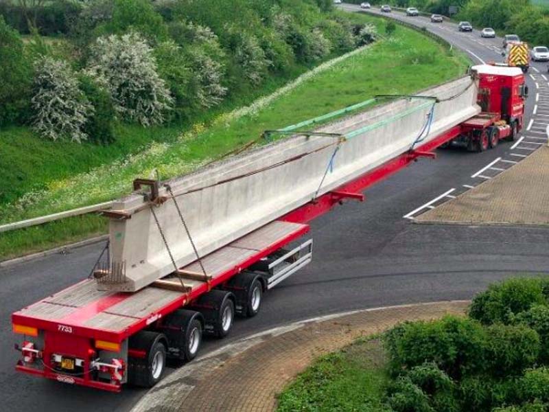 extendable flatbed trailer